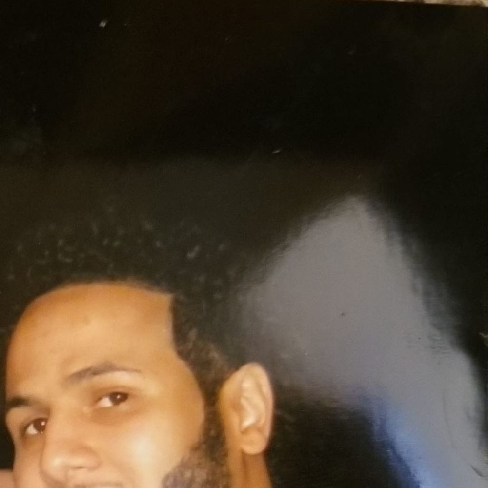 Meet your Posher, Dominique